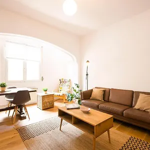 Appartement Zurriola - No Party At - 150 Meters To Zurriola - Size 75m2, Saint-Sébastien